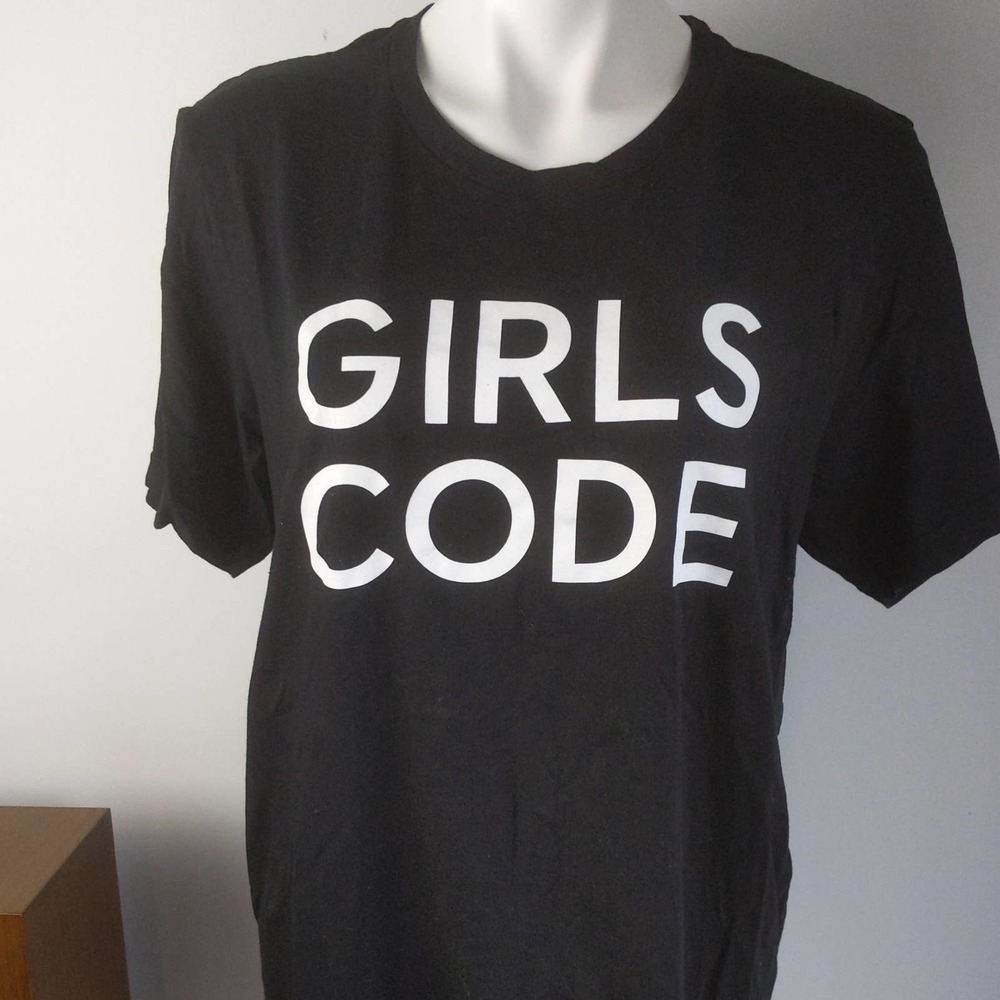 Girls Code graphic Large black tee shirt Large